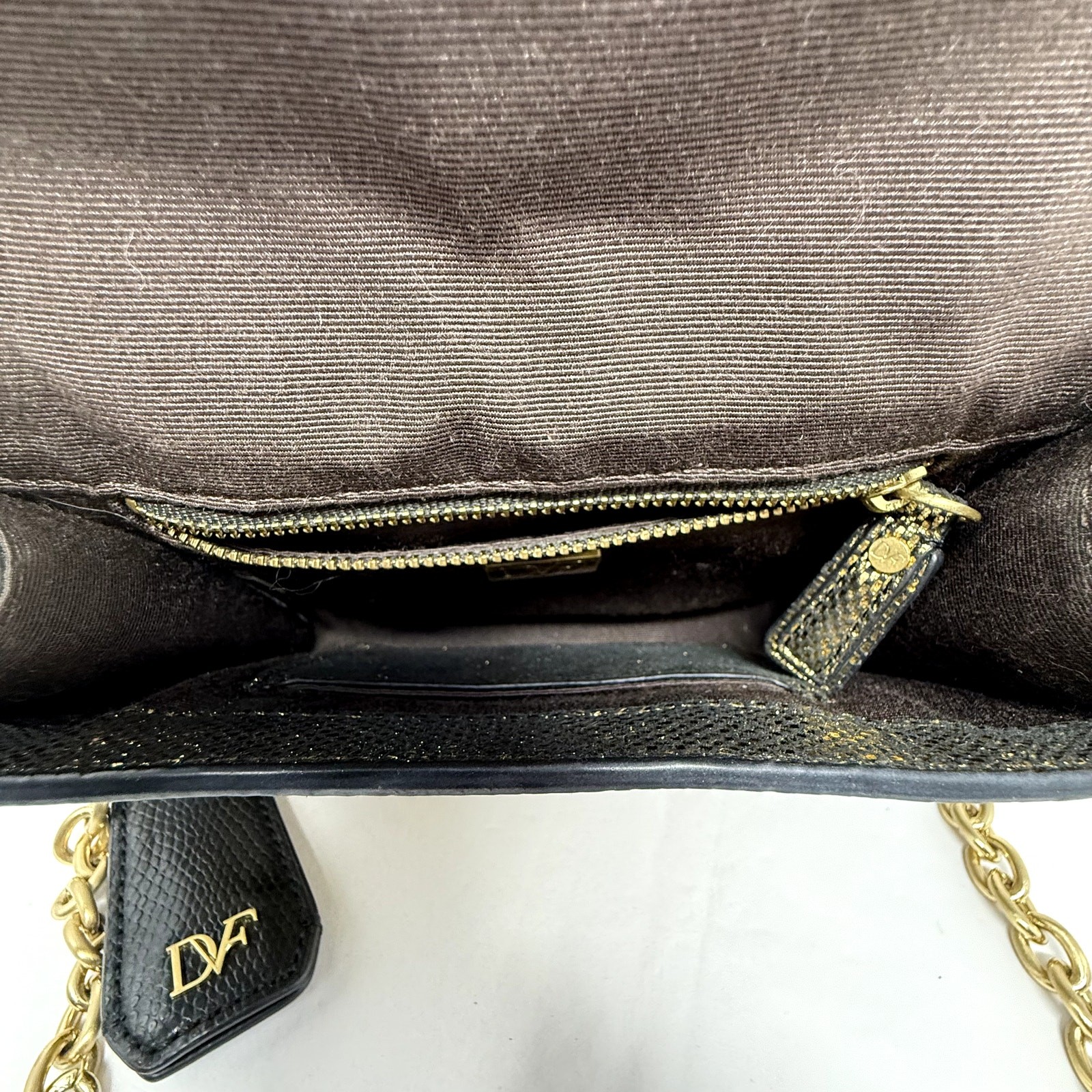 Vintage DVF Black Leather Gold Lips Chain Crossbody Bag Y2K Rare image 8