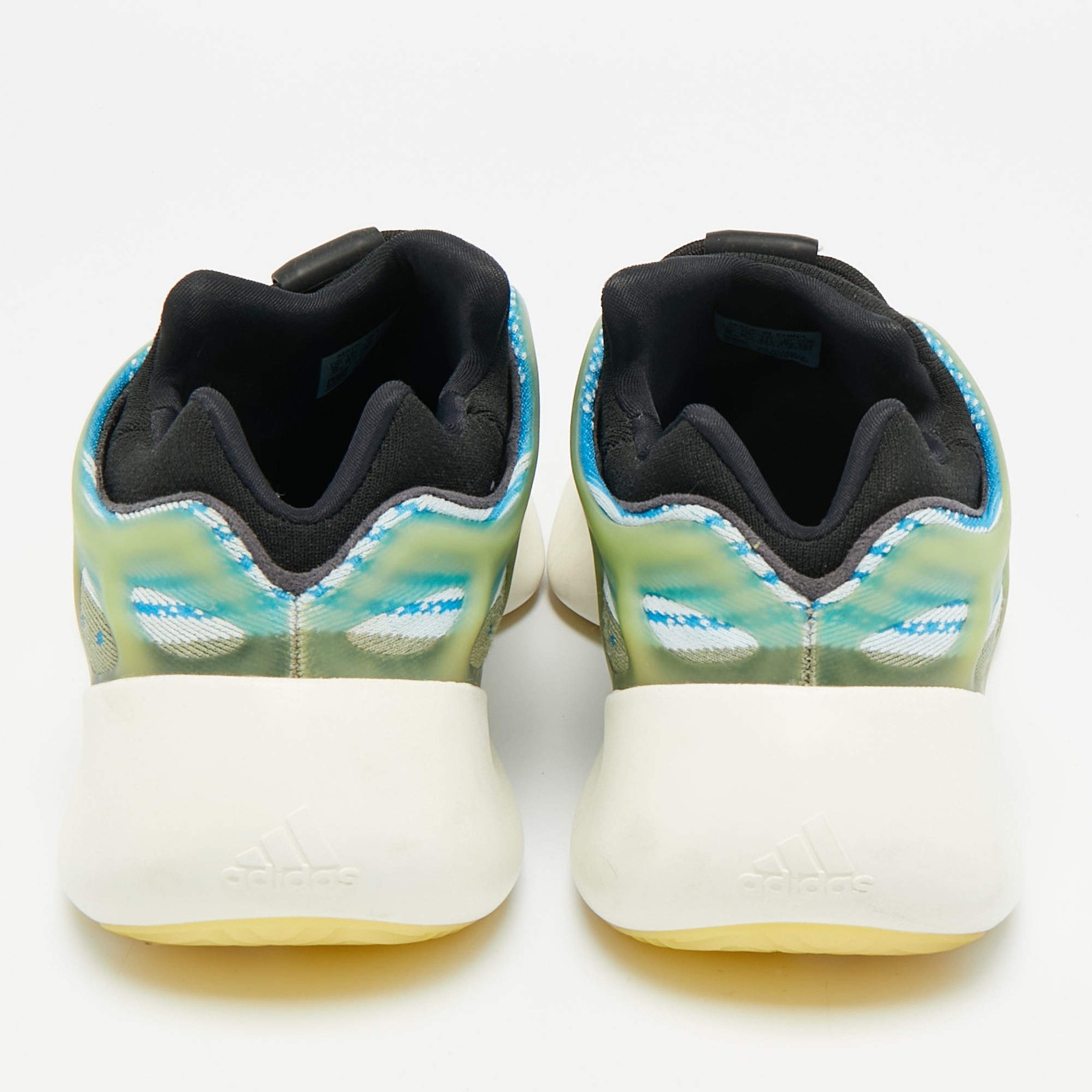 Yeezy x Adidas BlueWhite Knit Fabric 700 V3 Arzareth Sneakers Size 42 23 thumbnail 5