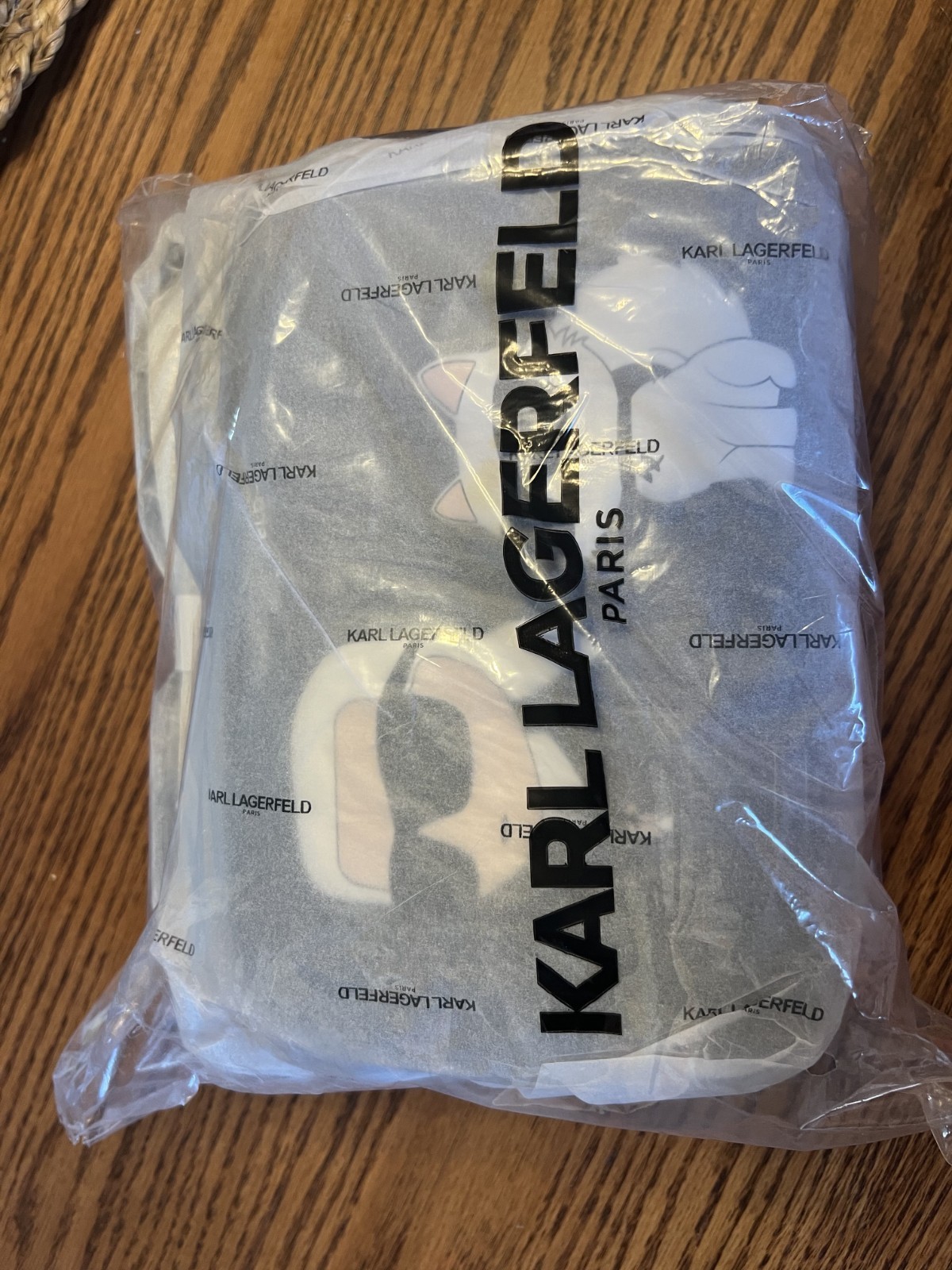 Karl Lagerfeld Black Crossbody bag "Maybelle" Brand New Karl and Choupette Cat image 10