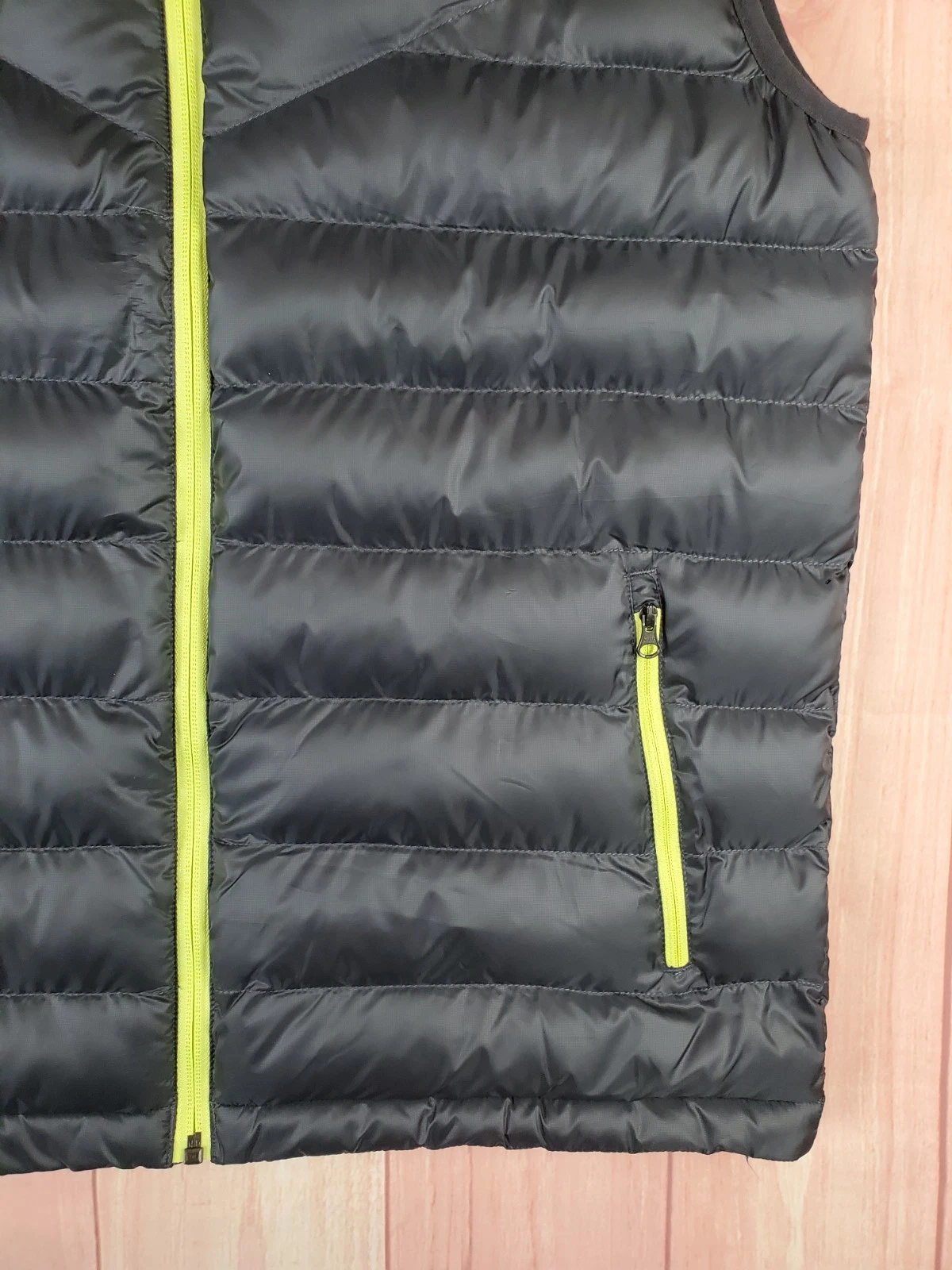 Nathan Mens Puffer Vest Sz Medium Gray Full Zip Secure Pockets Windproof Mock - product detail image 3