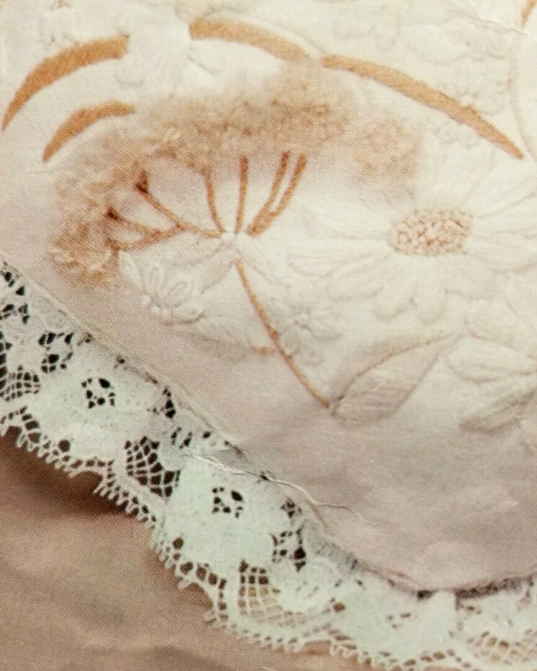 LOT OF 5 KITS  4 VTG CREWEL KITS  & 1 CROSS-STITCH EMBROIDERY SAMPLER KIT - Image 3 of 4