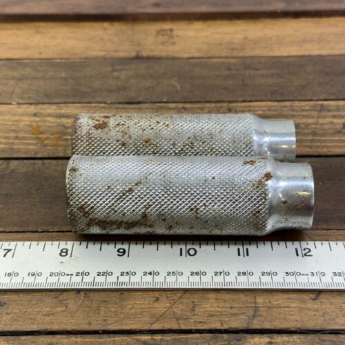 Dyno Digits BMX Pegs Chrome Knurled Old School BMX 3/8 in Deep Standers Compe - Picture 2 of 10