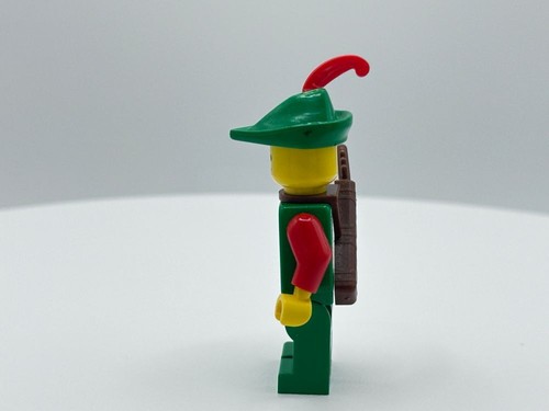 LEGO Forestman Red Feather Minifigure - cas137a - Set 6066 - Picture 2 of 4