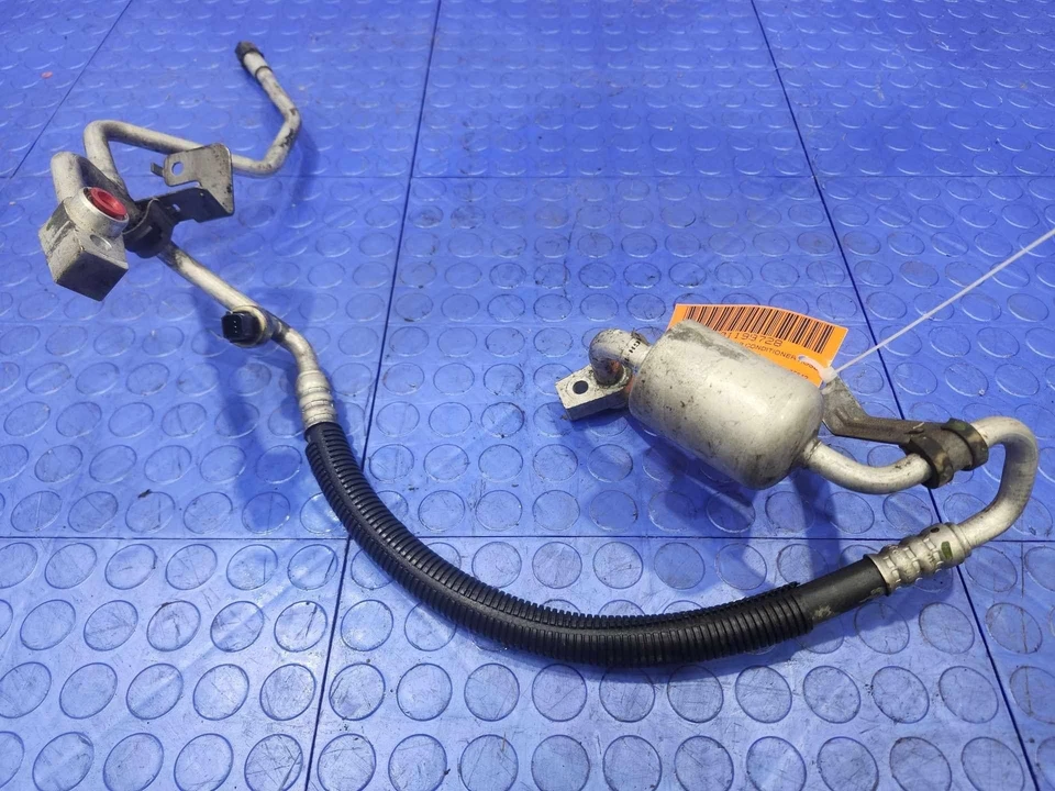 2016-2018 Lincoln MKX 3.7L AC Air Conditioner Discharge Hose OEM E1GZ19972B - Image 3 of 4