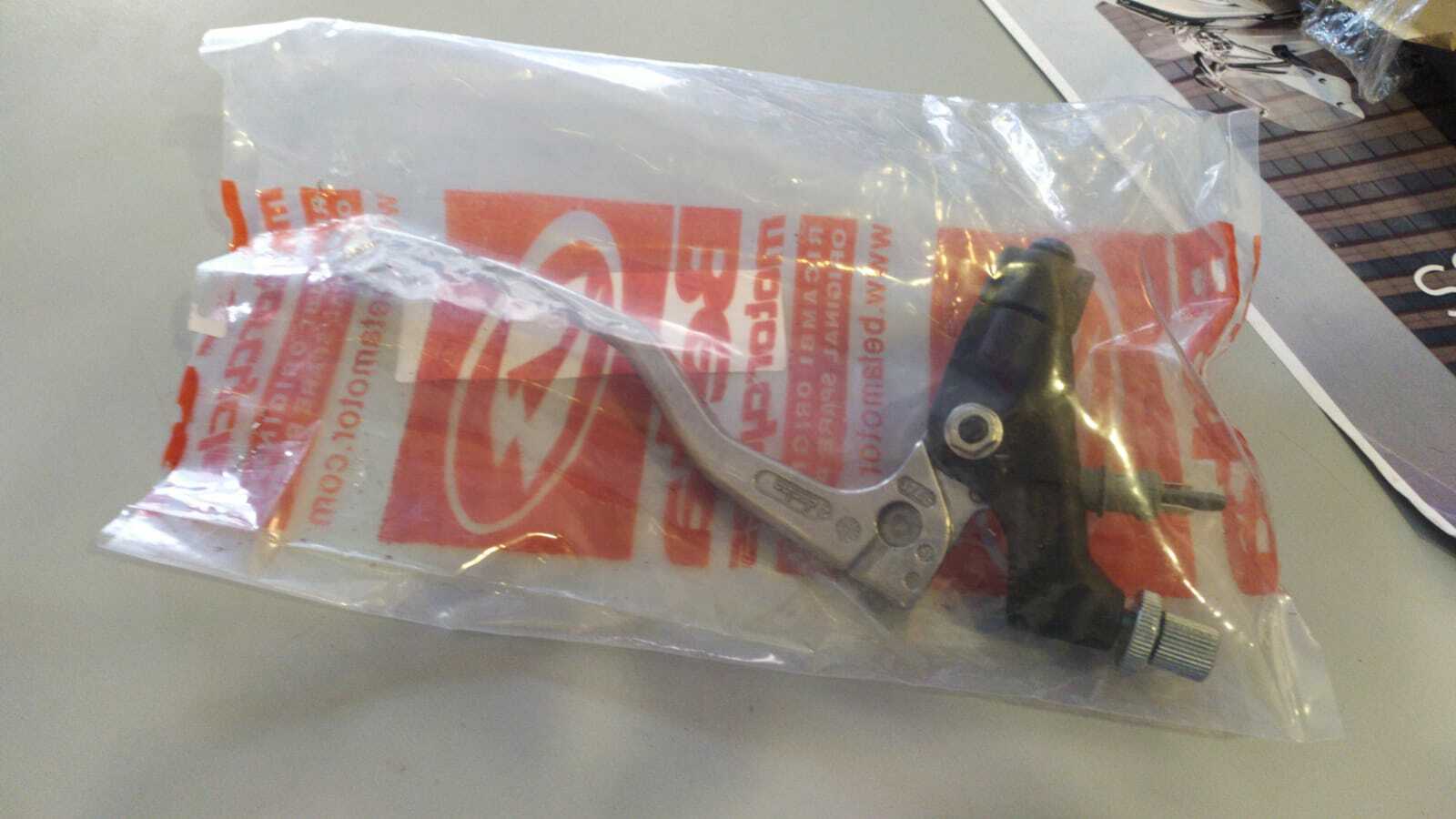 Foto 1 di 1