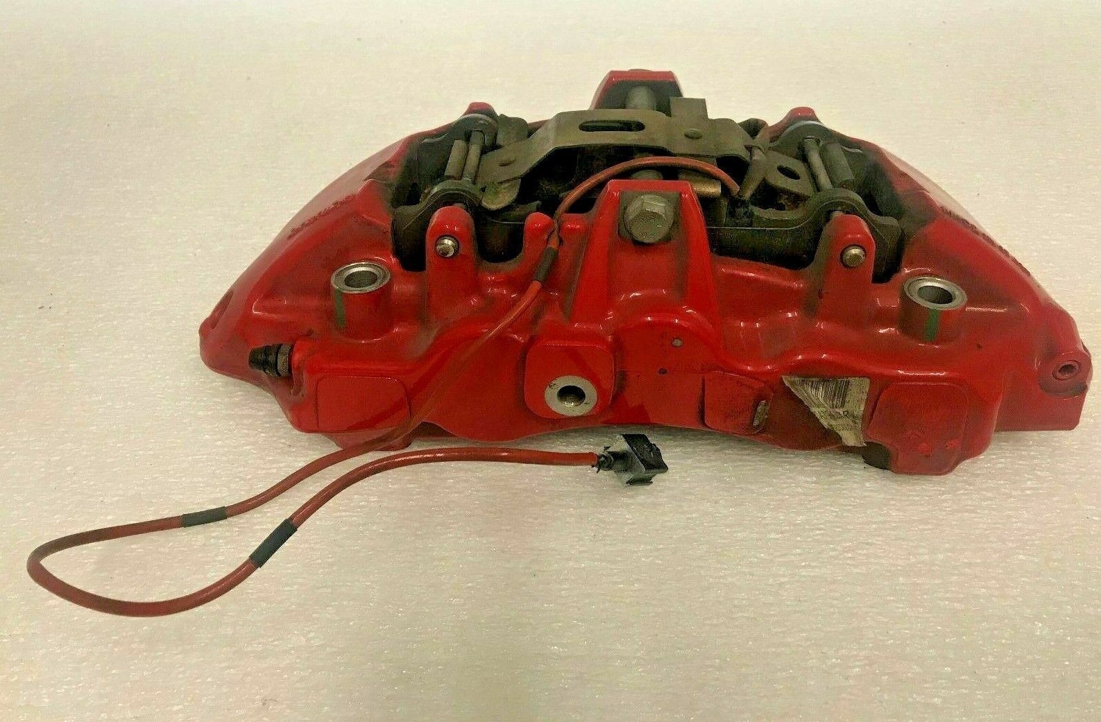 FERRARI 458 ITALIA SPIDER PASSENGER RIGHT BRAKE CALIPER WITH PADS RED OEM 261771