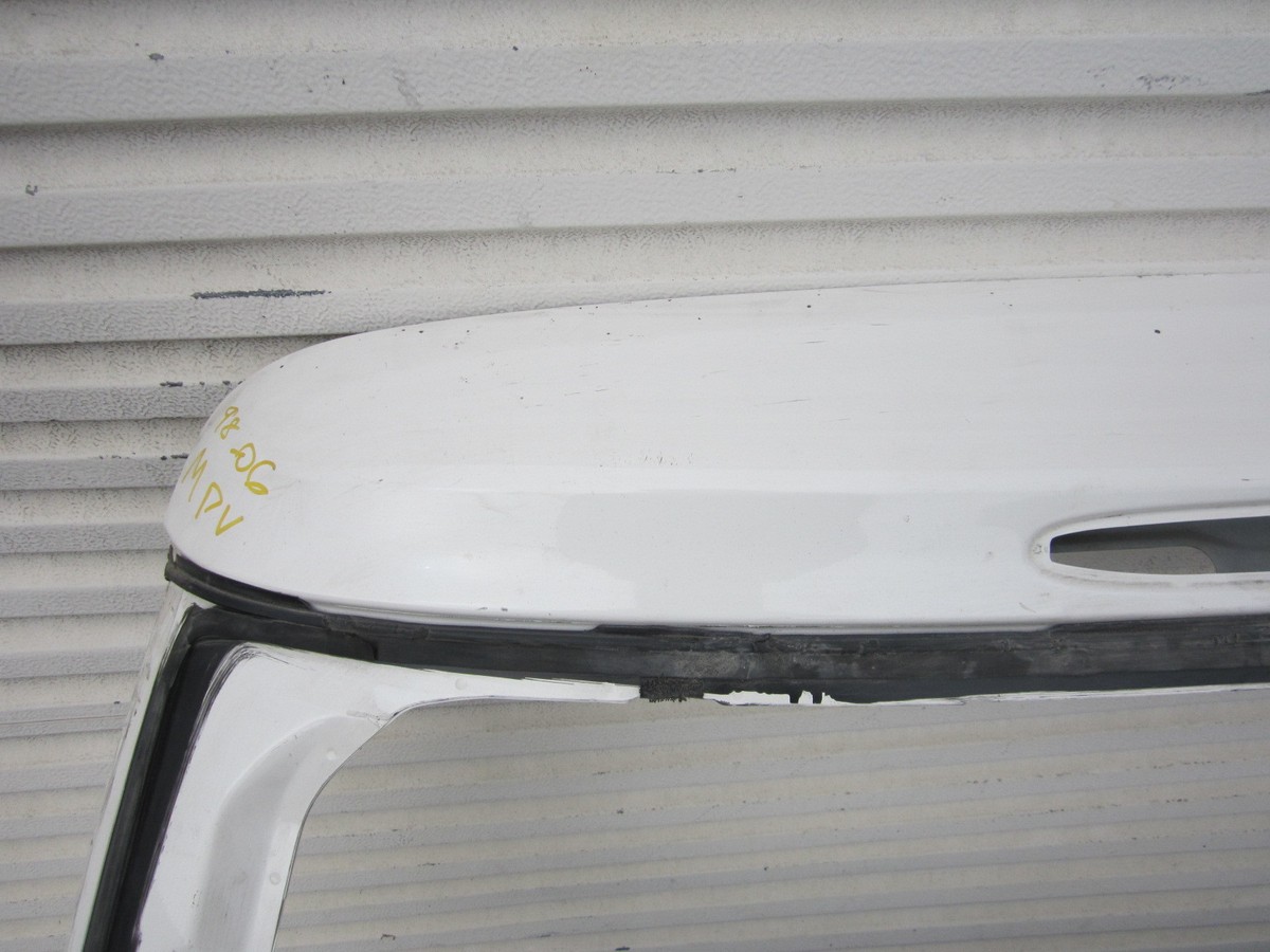 マグニー石　　みつ nn801308 Mazda MPV 2000 2001 2002 2003 2004 2006 Rear Trunk