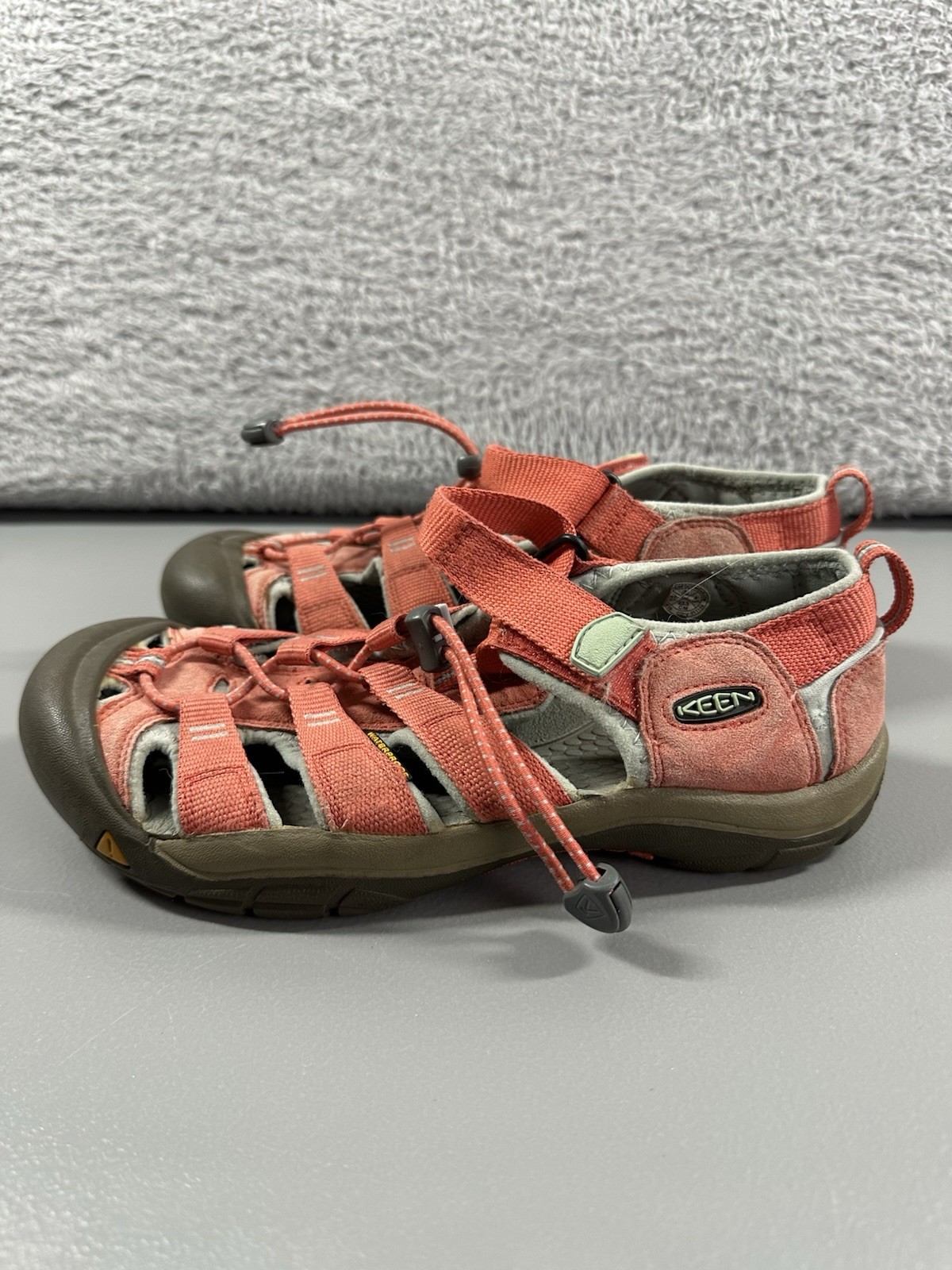 Keen Newport sandalo sneakers donna 5 corallo rosa arancione escursionismo outdoor robusto