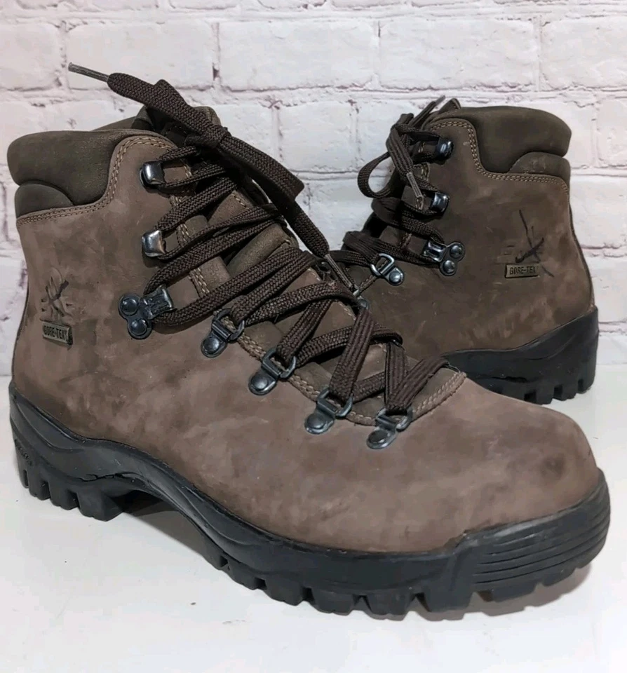 EMS Eastern Mountain Sports GORE-TEX Wanderschuhe Unisex 7M 8,5W braun Nubuk