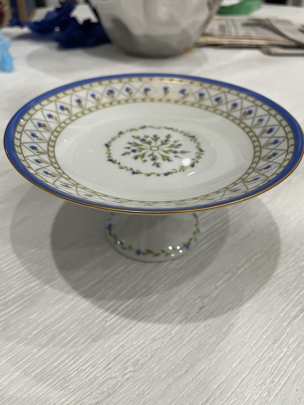 Haviland Val De Loire Candy/Bon Bon Dish On Pedestal. Mint Condition