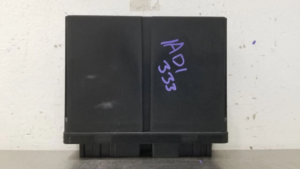 14 CHEVY CORVETTE C7 THEFT LOCKING KEYLESS ENTRY RECEIVER 23173026 - Image 4 of 4