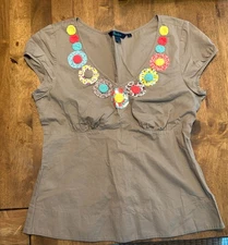 Boden Brown Empire Waist Cap Sleeve Blouse Shirt Top Size 8 Fabric Flower Detail