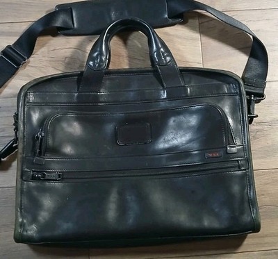 TUMI Alpha Slim Deluxe - 96101DH - Black Leather Laptop Carry On Briefcase 15 