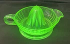 VTG Federal Vaseline Glass Uranium Depression Citrus Reamer Juicer 8 3/8" READ