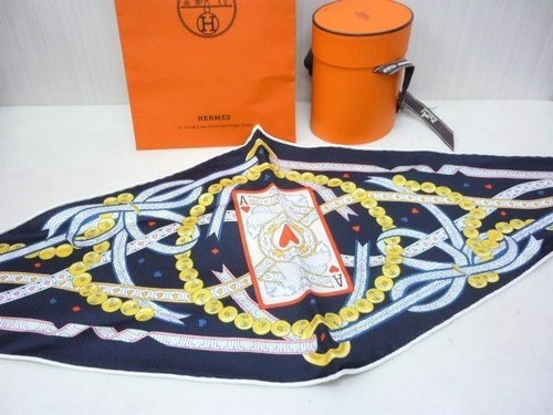 Hermes Scarf Losange Pique Dame de Coeur W83cm(32in) H27cm(10in