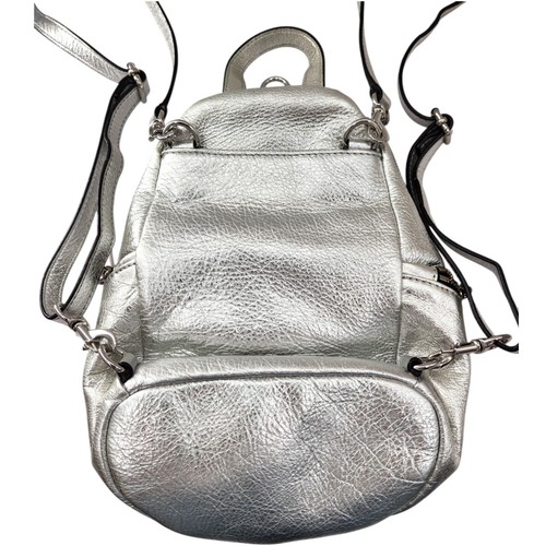 Zaino a mano Rebecca Minkoff Julian in pelle argento 10" x 8" x 6" - Foto 3 di 10