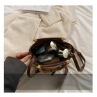 Foto 17 di 24