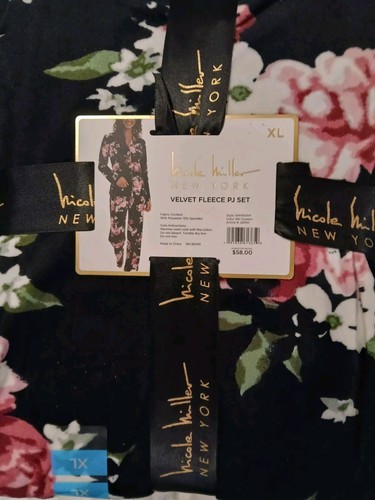 Black Floral velvet Plush 2 Pc Pj Set XL By Nicole Miller - Picture 4 of 6