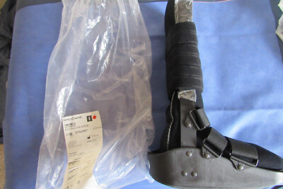 New DJO DONJOY ProCare MaxTrax Walker Tall Walking Boot 79-95325 Medium