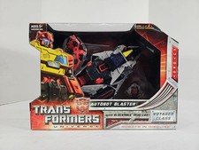 Transformers  Universe  Autobot Blaster