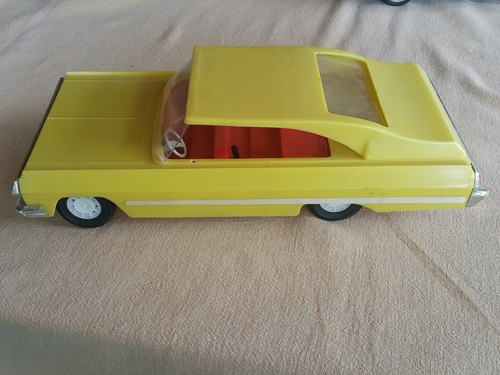 VINTAGE TOY CAR IMPALA FRICTION ZIL CHAIKA COPY OF CHEVROLET CLASSIC USSR CCCP - Picture 8 of 12