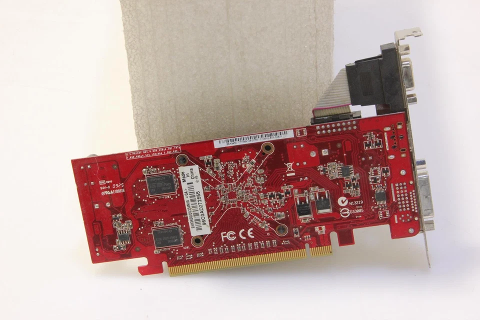 Asus EAH3450/DI/256M/A ATI Radeon HD 3450 256MB PCI Video Card. SKU219824 - Image 3 of 4