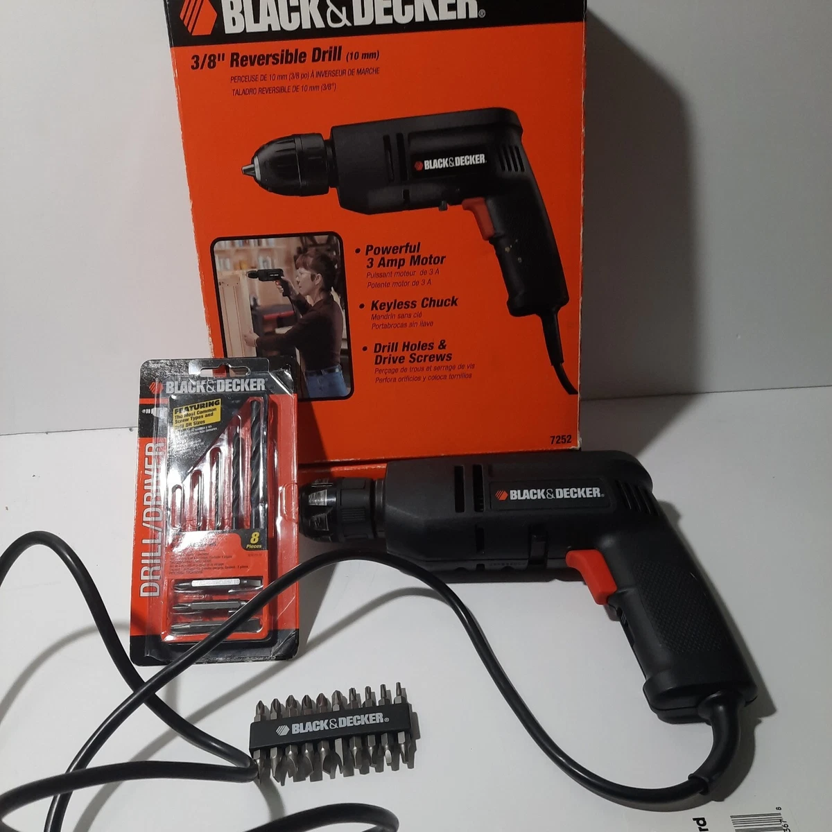 Black Decker 10mm Reversible Corded Drill Model 7252. Type 1