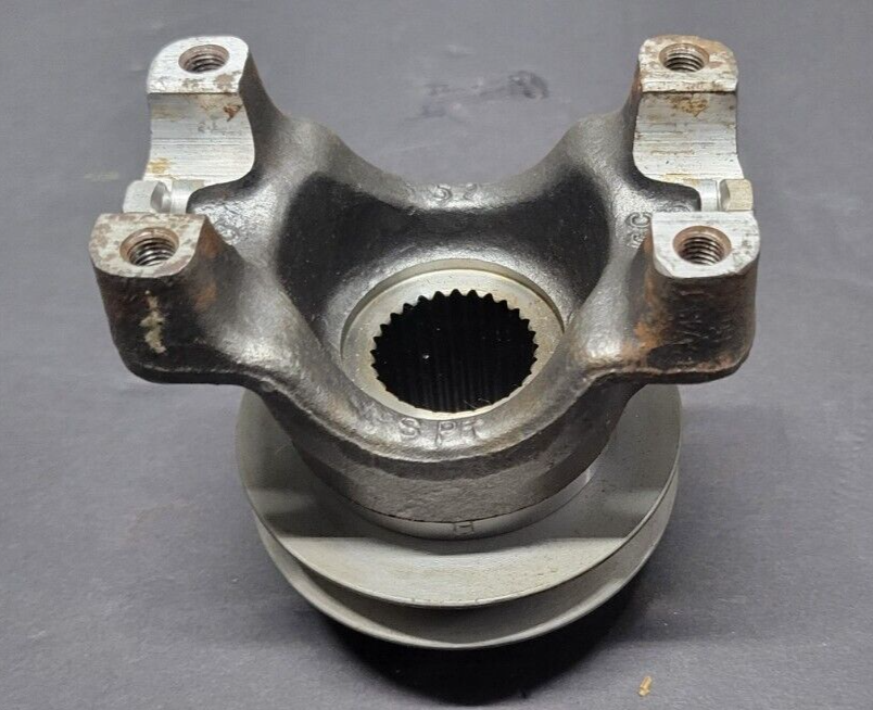 NEW 9" Ford Spicer Pinion Yoke 28 Spline with Pulley 1350 Ujoint eBay