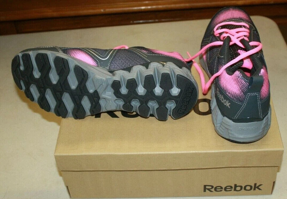 NUEVO EN CAJA REEBOK ZIGKICK WILD M46861 TALLA JUVENIL 6,5 ROSA/GRIS ENVÍO GRATUITO Foto 2 de 3