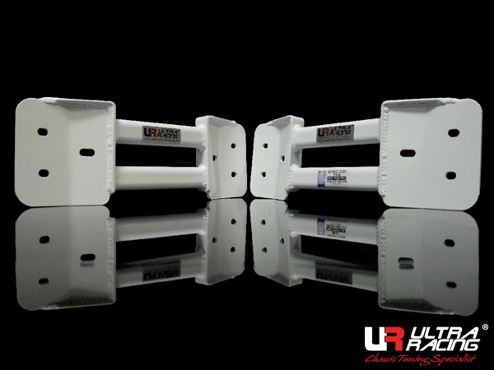 Ultra Racing Middle Lower Bar for BMW E46 (M3) 3.2 '00-'06 Manual (UR-ML4-2884)