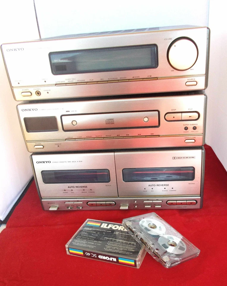  ONKYO SINTOAMPLIFICATORE R-05 -CD PLAYER -TAPE DECK DOPPIA MECCANICA-  - Immagine 2 di 4