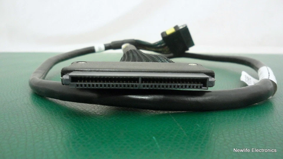 HP AB419-67013 81cm (2.66ft) SAS SFF-8484 (Female) Cable for RX2660 - Image 2 of 4