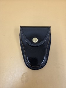 GOULD & GOODRICH, INC. H70CLBR Handcuff Case,Hi-Gloss 40N947