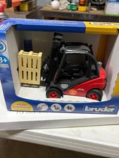 Bruder Linde H30D Forklift Truck 1:16 Scale Red Toy Vehicle 2004 new in box