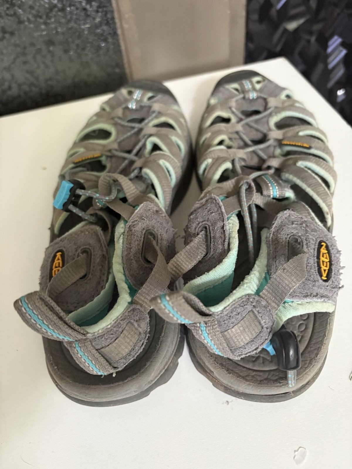 Sandali impermeabili Keen da uomo taglia 11