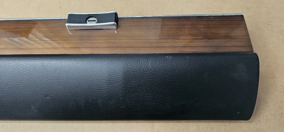 Puerta guantera mercedes-benz w116 / pestillo / azul oscuro 300SD 450SE 450SEL Foto 2 de 4