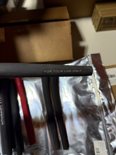 SCOTTY CAMERON Tour Only CIRCLE T PISTOLERO PLUS BLACK GRAY PUTTER GRIP NEW - Picture 2 of 3