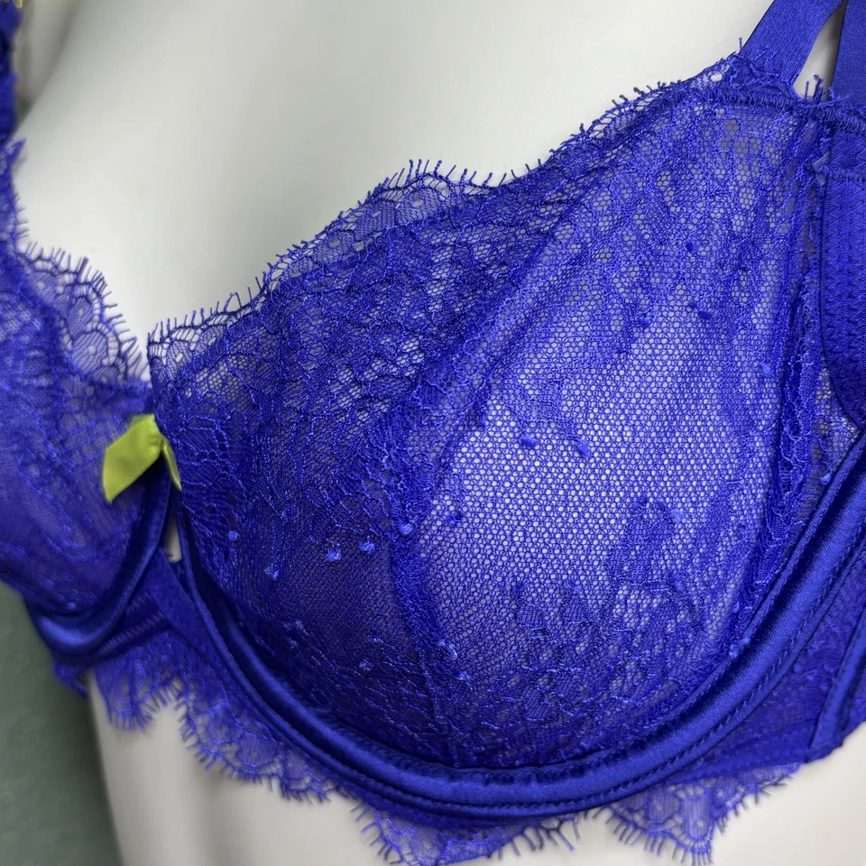 Sujetador Victoria’s Secret 34C Azul Encaje Sin Forro Demi Muy Sexy Foto 3 de 4