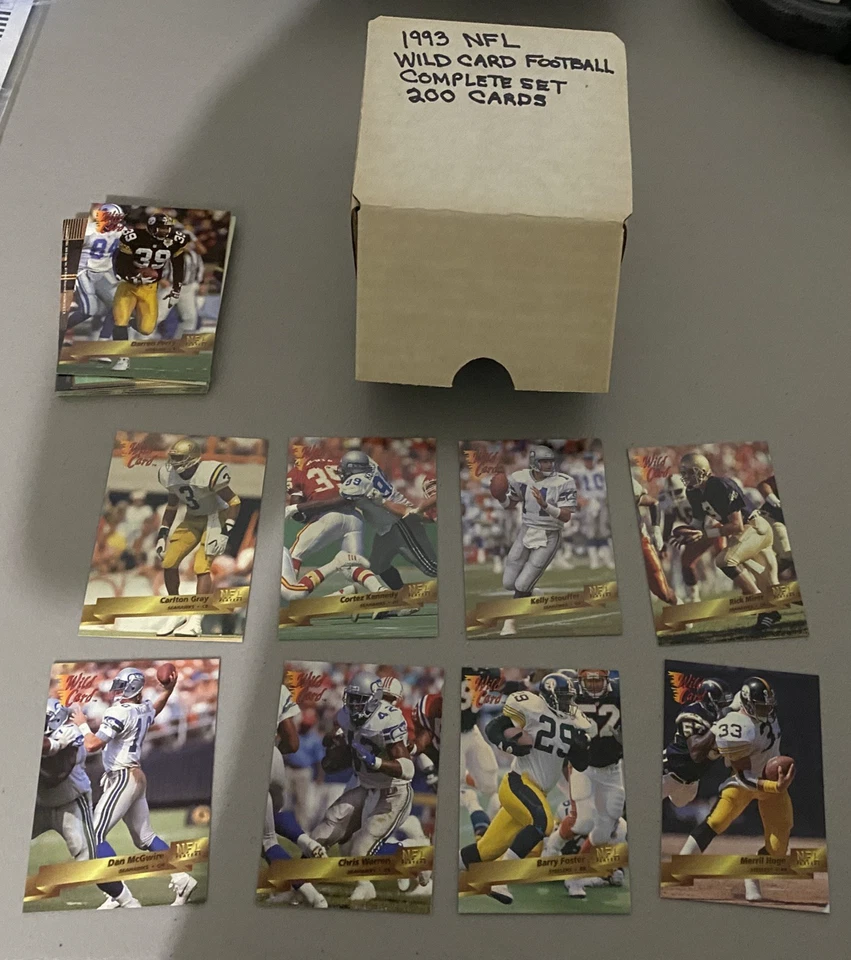 1993 SCORE SELECT/ 1993 NFL WILD CARD NFL FOOTBALL 200 CARD 2 SETS PACK FRESH - Image 3 of 4