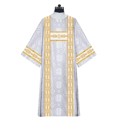 Liturgical Dalmatic Featuring IHS Motif and Detailed Embroidered Orphrey - Picture 5 of 16