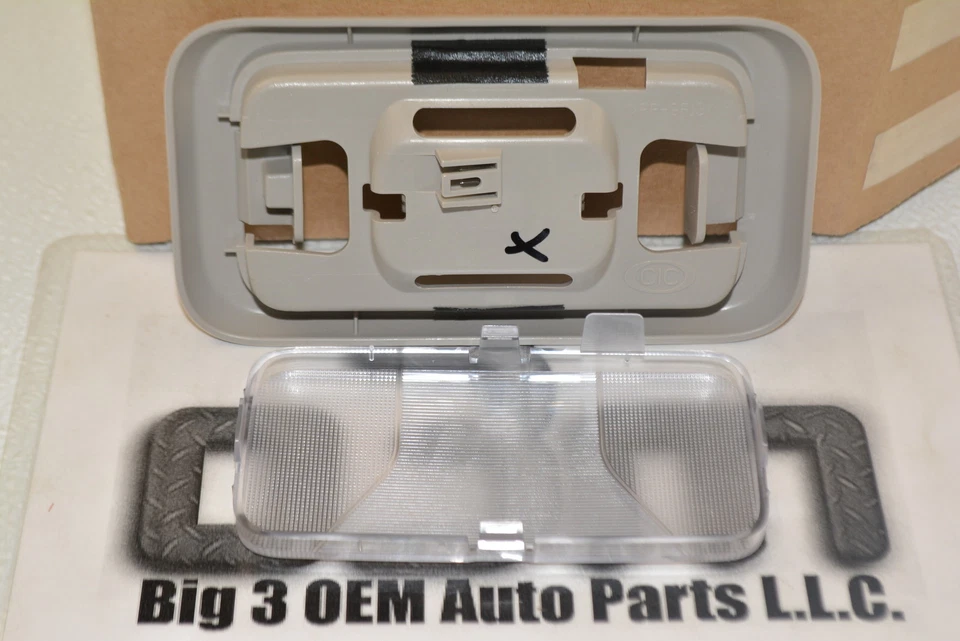 Chevrolet Colorado GMC Canyon 2004-2008 lámpara de luz gris nueva OEM 15126553 Foto 2 de 3