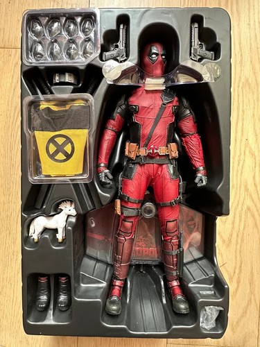 Hot Toys MMS 490 Deadpool 2 Ryan Reynolds Wade Wilson 12 inch 1/6 Figure USED - Picture 5 of 8