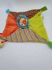 BABY SECURITY BLANKET WINFUN CEASAR THE LION RAINBOW - GREEN BACK
