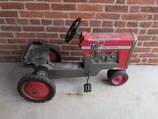 Ertl Massey Ferguson 1100 Pedal Tractor 