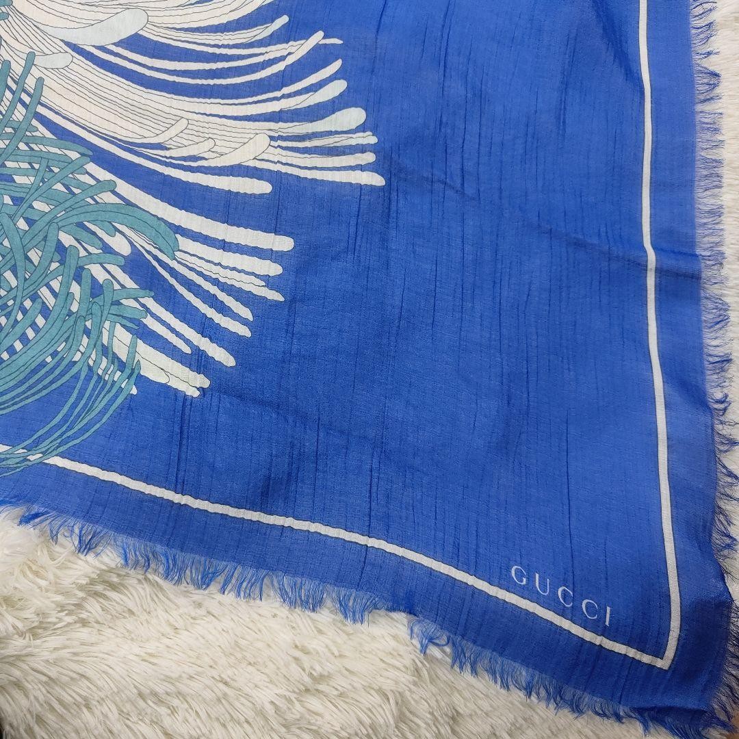 GUCCI Large Silk Rayon Scarf with Floral Pattern, 118cm x 125cm thumbnail 3