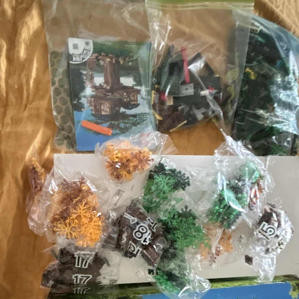 LEGO Ideas 21318 Tree House, photo 2 sur 3