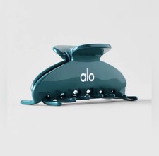 ALO Yoga 90’s EMERALD ISLE Claw Clip - NWT - SHIPPING AVAILABLE 9.15.26