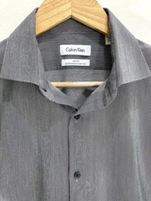 Calvin Klein Men s Shirt Size 15.5-32/33 Button Up