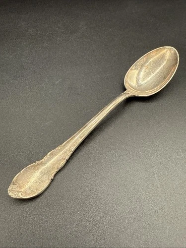 Modern Victorian - Lunt Sterling Silver Tea Spoon - 6 Inches 5.71g