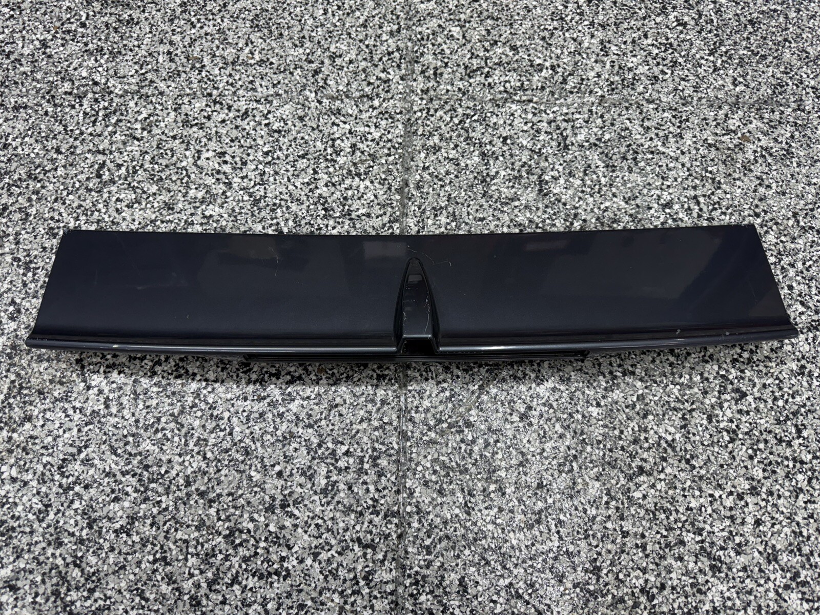 Lamborghini Gallardo Rear Spoiler W/Camera Cutout Part Number : 400862613F